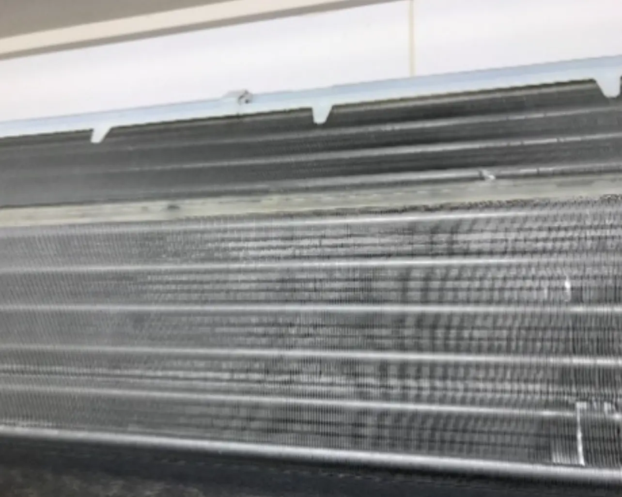 [洗浄後のキレイなアルミフィンの画像]