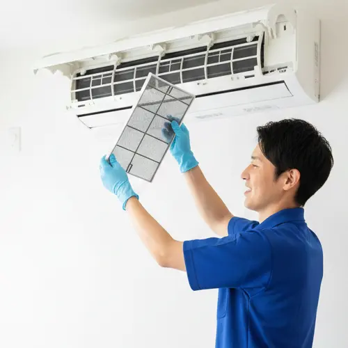 [パーツ分解している画像]